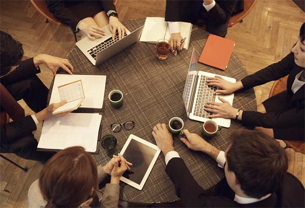 為什么企業(yè)要注意組織架構(gòu)的設(shè)置和職能職責(zé)的梳理？