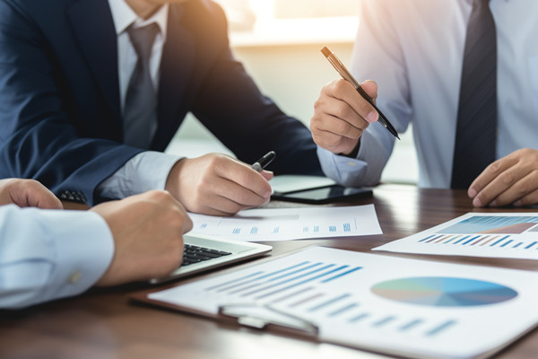 如何利用營銷咨詢公司的數(shù)據(jù)分析能力進(jìn)行策略制定？