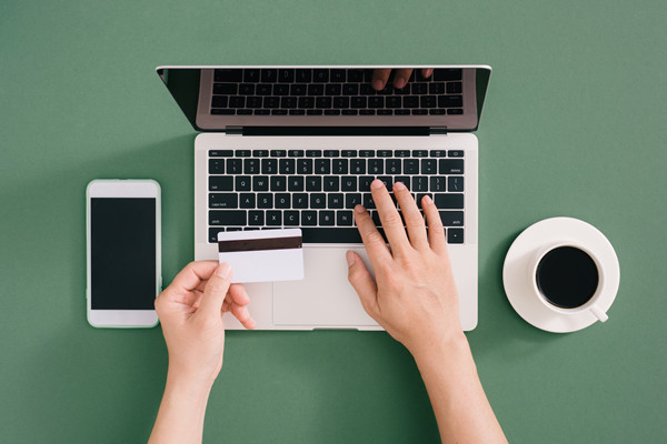 分析行業(yè)薪酬數(shù)據(jù)，制定更具競爭力的薪酬方案