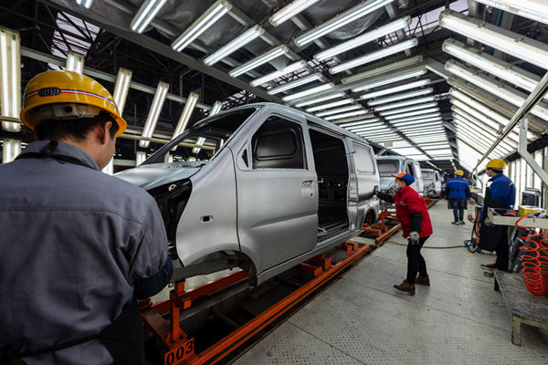 生產(chǎn)布局優(yōu)化：提高生產(chǎn)線平衡，降低生產(chǎn)周期