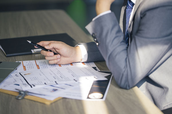 超越招聘：全面解析人力資源管理中的選、育、用、留