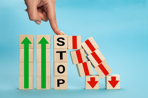 年度風(fēng)險(xiǎn)防控計(jì)劃：風(fēng)險(xiǎn)防范，穩(wěn)健前行