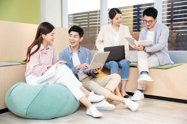 員工培訓與發(fā)展：提升技能，實現卓越績效