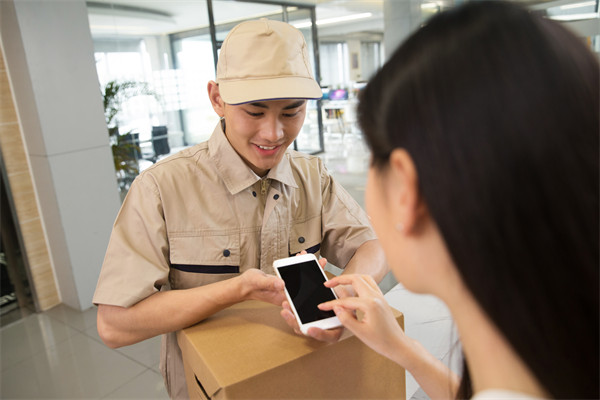 品牌與消費(fèi)者關(guān)系：建立深厚聯(lián)系，提升忠誠度