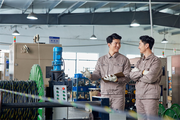 制造業(yè)管理新策略，引領(lǐng)企業(yè)高效運(yùn)營(yíng)，提升競(jìng)爭(zhēng)力