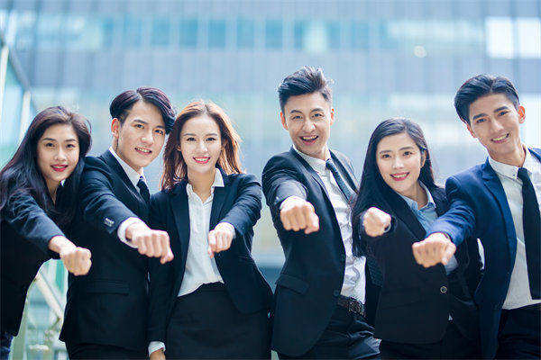 協(xié)同效應(yīng)：強(qiáng)化內(nèi)部溝通，打造高效協(xié)作團(tuán)隊(duì)