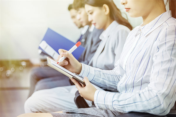 人才挖掘與選拔：全面評估候選人能力，選拔優(yōu)秀人才