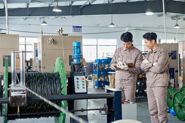 推行精益生產戰(zhàn)略，打造高效能、低成本的生產系統(tǒng)