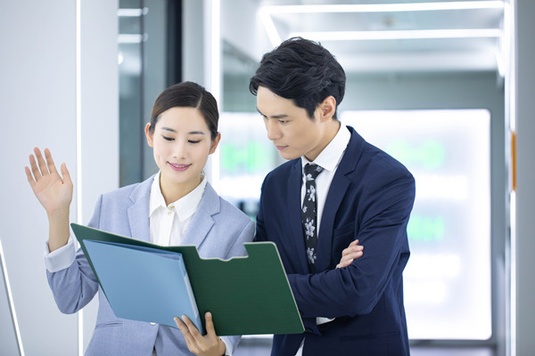 科學(xué)薪酬體系：激勵(lì)員工，提升績(jī)效的關(guān)鍵策略