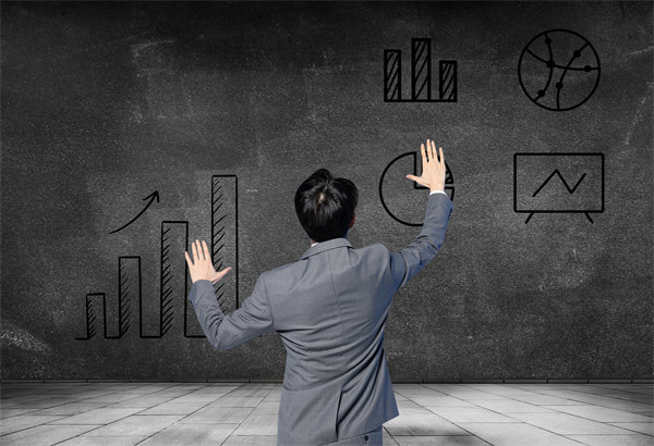 聚焦核心業(yè)務(wù)，優(yōu)化經(jīng)營(yíng)計(jì)劃，推動(dòng)企業(yè)高質(zhì)量發(fā)展