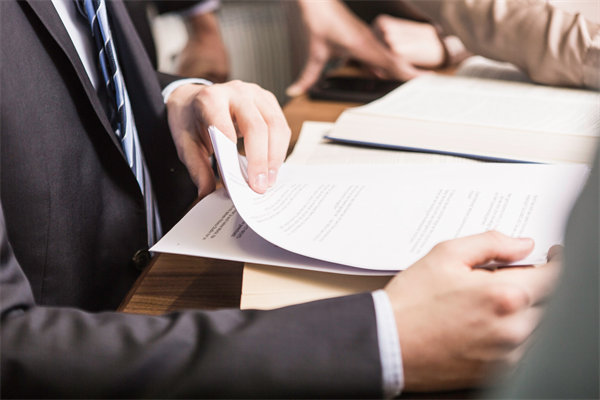 構(gòu)建有效的集團(tuán)管控體系：關(guān)鍵要素、方法與步驟