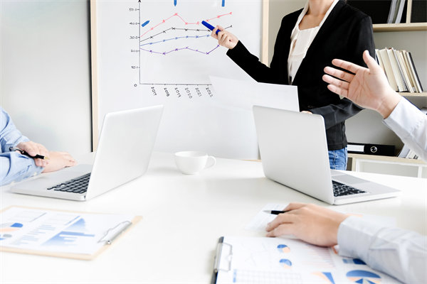 如何設(shè)計(jì)科學(xué)的薪酬績效以激勵(lì)員工持續(xù)高效工作？