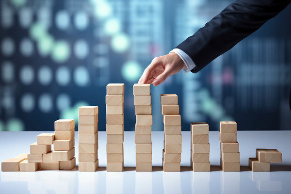 如何構(gòu)建有效的集團(tuán)風(fēng)險管理框架，應(yīng)對不確定性？