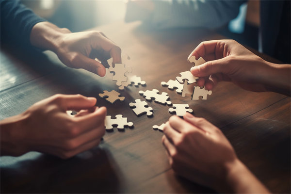 跨國集團如何平衡本地化與全球化管控？