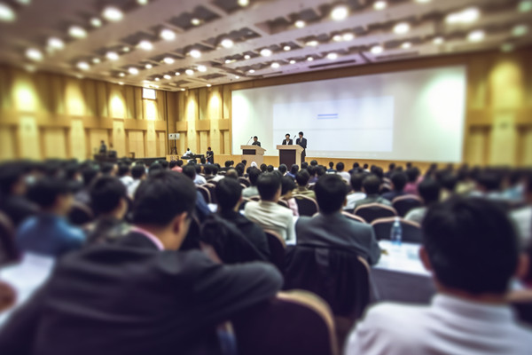 面對人才流失，企業(yè)應(yīng)采取哪些策略留住關(guān)鍵員工？