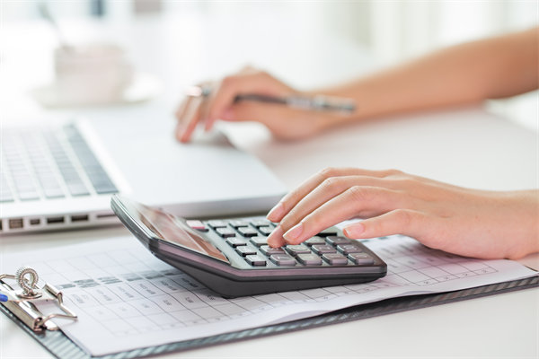 環(huán)境快速變化，如何確保預(yù)算執(zhí)行的靈活性和適應(yīng)性？