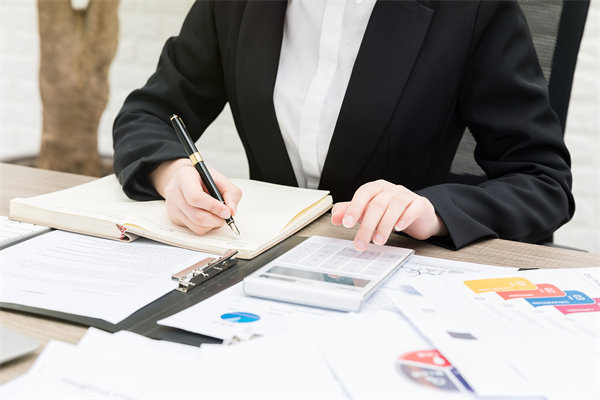 集團(tuán)如何通過(guò)管控優(yōu)化實(shí)現(xiàn)成本降低與效益提升？