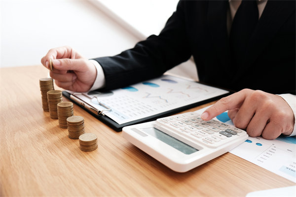 國(guó)際化企業(yè)如何跨地域制定公平合理的薪酬標(biāo)準(zhǔn)？