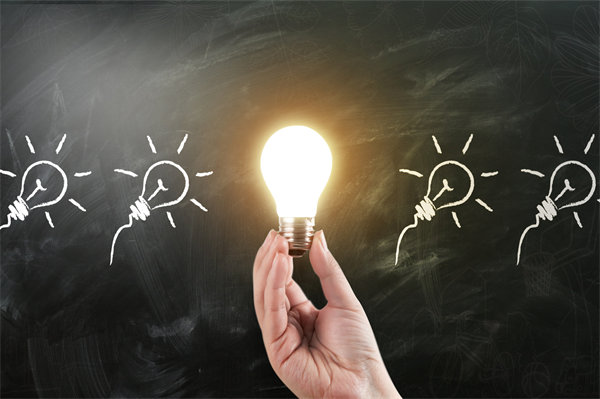 經(jīng)濟全球化，如何調(diào)整年度經(jīng)營計劃適應(yīng)國際市場變化？