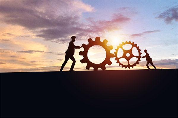 企業(yè)管理固化提升空間有限，如何進(jìn)行商業(yè)重組突圍？