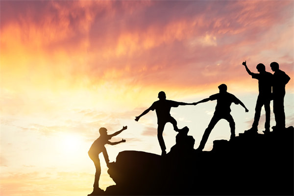 薪酬結(jié)構(gòu)如何平衡固定與浮動(dòng)部分，激勵(lì)員工績(jī)效？