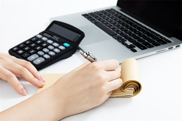 如何運(yùn)用數(shù)字化工具提升預(yù)算管理效率與透明度？