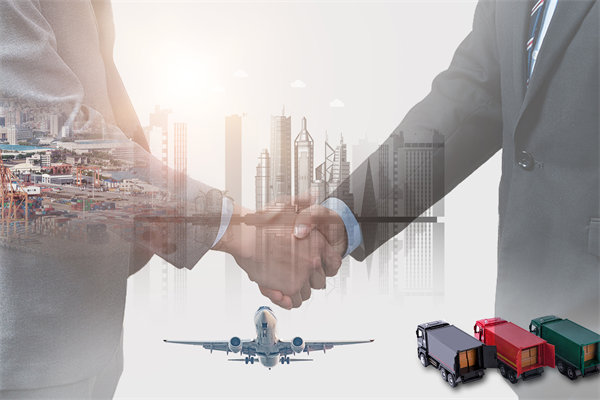 在全球化背景下，企業(yè)如何制定跨國戰(zhàn)略規(guī)劃？