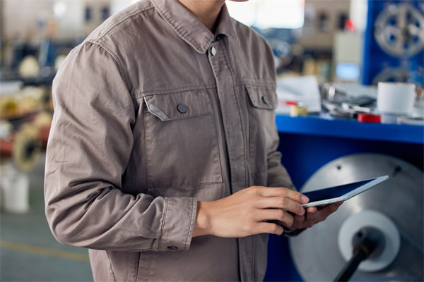 持續(xù)改進機制在精益生產(chǎn)中如何驅動質(zhì)量與成本雙贏？