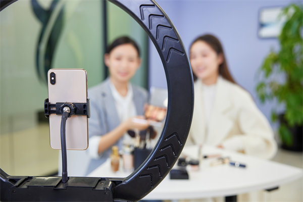 如何制定有效的營銷策略，以提升品牌影響力？