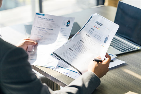 招聘過程中，如何平衡能力與潛力，篩選最佳候選人？