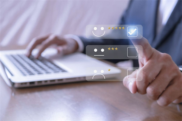 博士情侶瞞著領(lǐng)導(dǎo)下班擺攤月入3萬3，企業(yè)薪酬管理的啟發(fā)