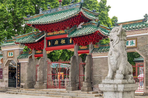 佛山戰(zhàn)略咨詢公司如何為企業(yè)定制長(zhǎng)遠(yuǎn)戰(zhàn)略規(guī)劃？