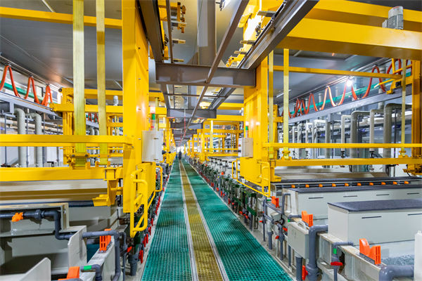 在精益生產(chǎn)中，企業(yè)如何有效減少生產(chǎn)過(guò)程中的浪費(fèi)？