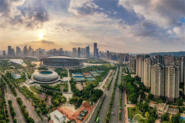 南昌集團(tuán)管控咨詢(xún)公司如何強(qiáng)化集團(tuán)集權(quán)與分權(quán)平衡？