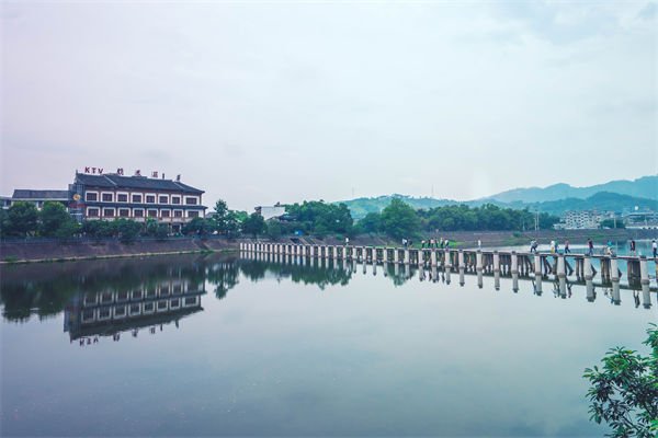 溫州戰(zhàn)略咨詢公司如何助力企業(yè)精準定位市場？