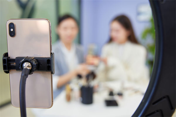 超200名國家一級(jí)演員開始做直播，精益生產(chǎn)怎么看？