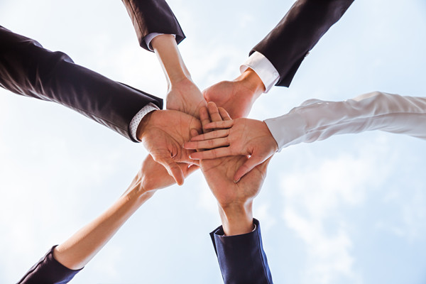 集團如何評估子公司績效，確保戰(zhàn)略目標(biāo)實現(xiàn)？