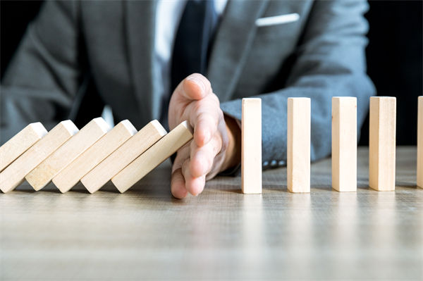 怎樣評估，年度經(jīng)營計劃的實施效果與預(yù)期是否一致？