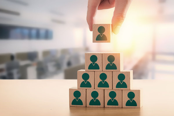 內(nèi)部人才儲(chǔ)備不足，關(guān)鍵崗位青黃不接，人力資源如何應(yīng)對(duì)？