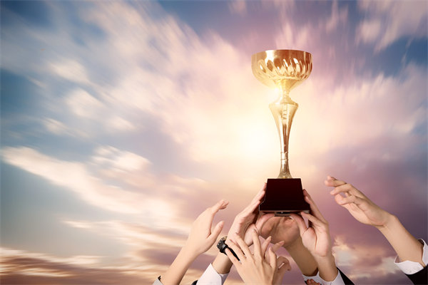 績效與薪酬脫鉤，薪酬咨詢?nèi)绾沃厮芨咝Ъ?lì)連接機(jī)制？