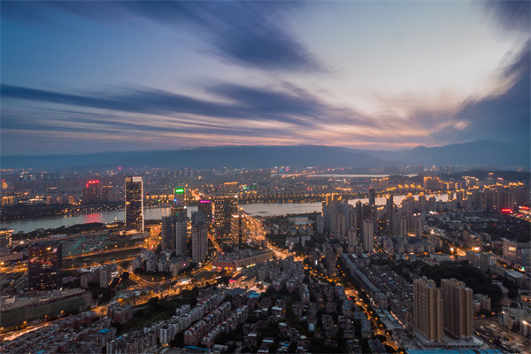 企業(yè)如何借助福州咨詢公司優(yōu)化組織運(yùn)作流程與效能？