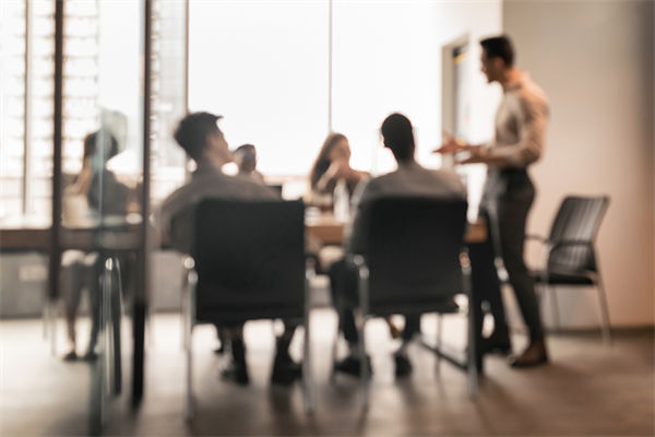 市場競爭激烈如戰(zhàn)場，年度經(jīng)營計(jì)劃助你搶占制勝高地