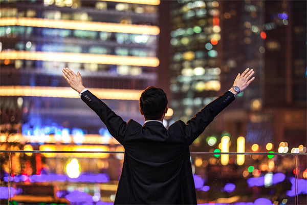 行業(yè)薪酬競(jìng)爭(zhēng)激烈，企業(yè)怎樣優(yōu)化薪酬吸引頂尖人才？