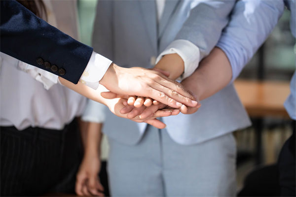 新老員工文化沖突不斷，企業(yè)文化怎樣實(shí)現(xiàn)融合傳承？