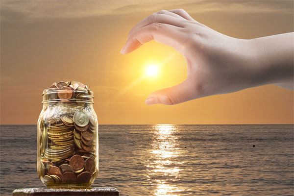 人民日?qǐng)?bào)：過(guò)緊日子非削減正當(dāng)待遇，企業(yè)績(jī)效怎么看？