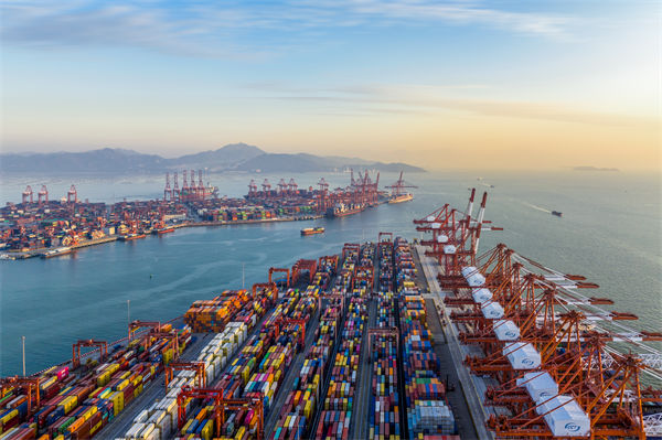 美線貨運訂艙就像“搶票”，制造業(yè)有什么看法？