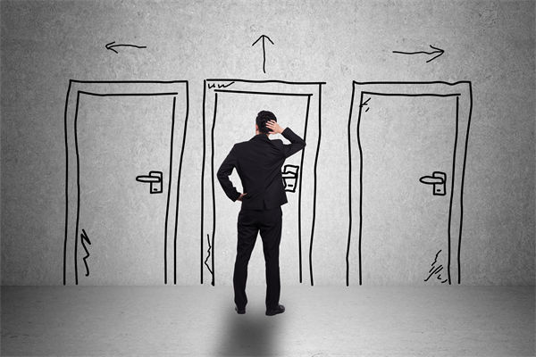 戰(zhàn)略迷茫不知前路，管理咨詢(xún)?cè)鯓泳珳?zhǔn)定位指引方向？