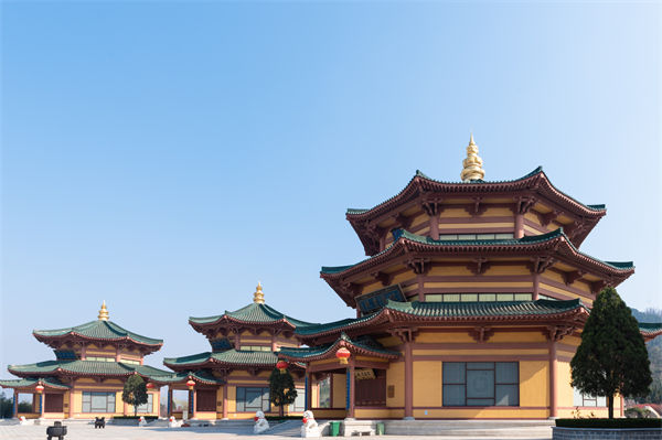 煙臺企業(yè)戰(zhàn)略模糊難落地？戰(zhàn)略咨詢公司如何精準錨定增長賽道？