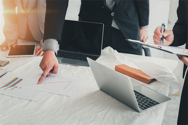 戰(zhàn)略規(guī)劃年年重做卻無效，到底缺了哪環(huán)落地邏輯？