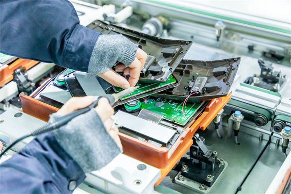 如何通過精益生產(chǎn)優(yōu)化生產(chǎn)布局，提升整體生產(chǎn)效率？